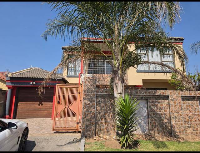 4 BEDROOM HOUSE FOR SALE IN BIRCH ACRES